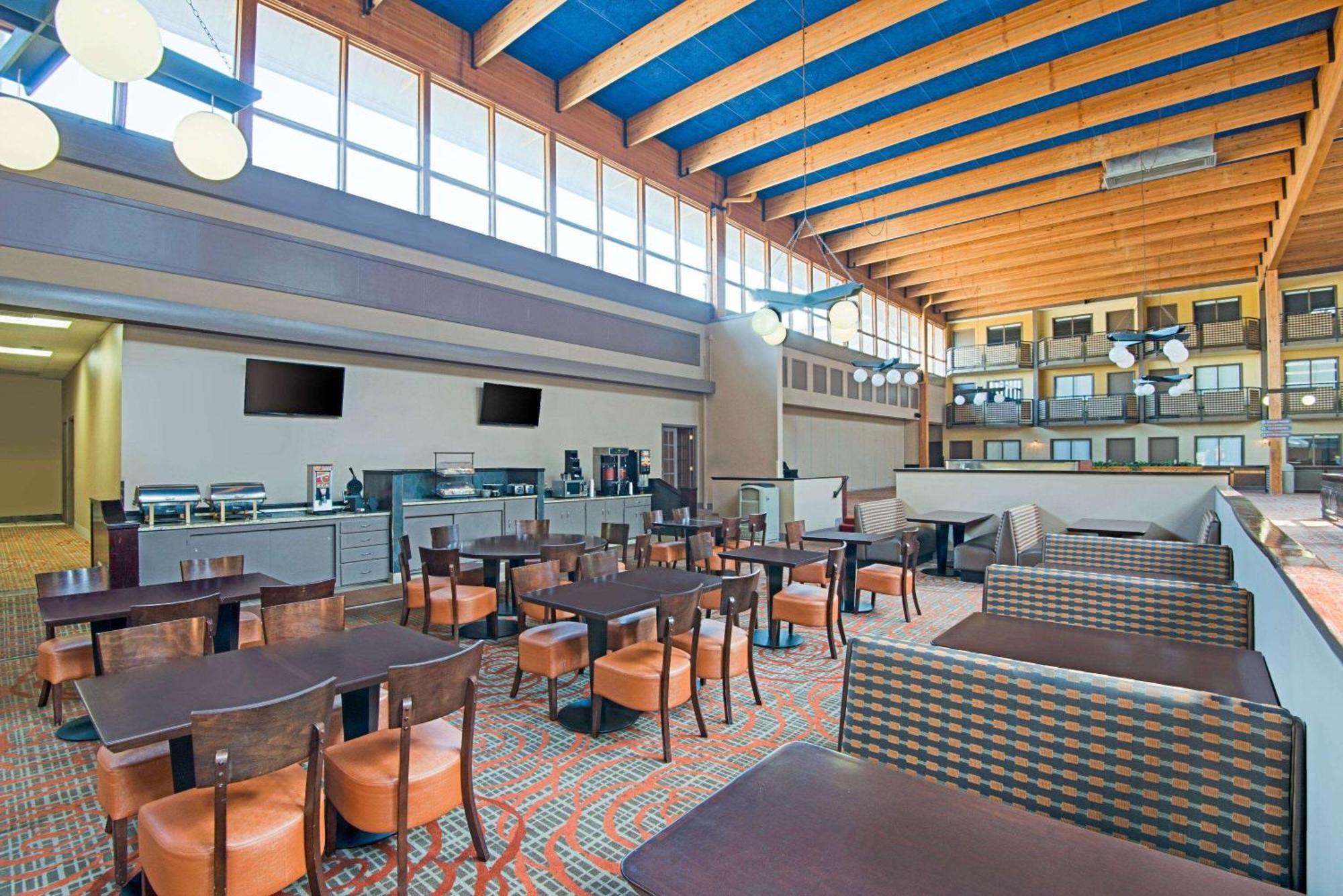 Red Lion Hotel ג'ילט מראה חיצוני תמונה